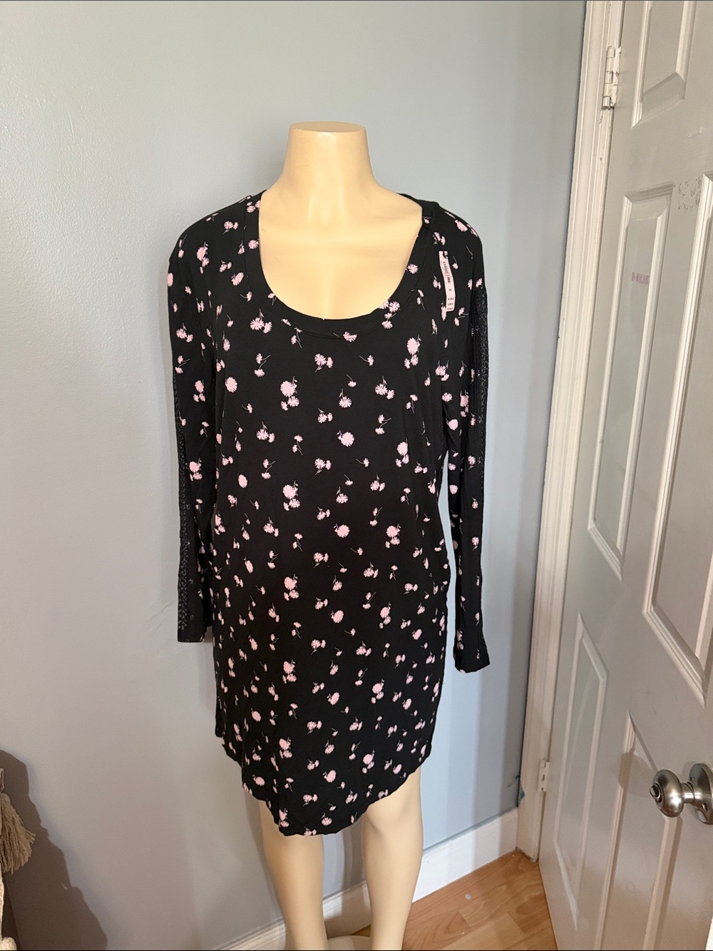 Black Floral Print Long Sleeve sleep dress with Pink Daisies